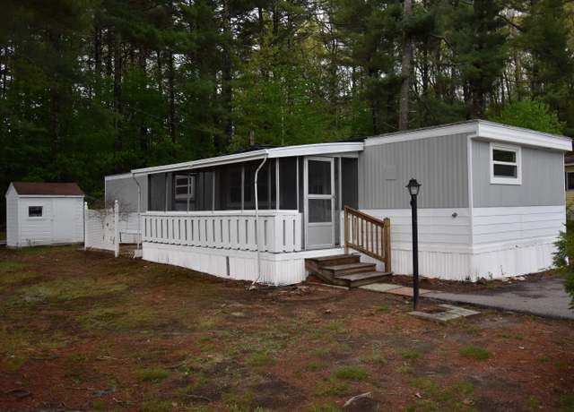 Property at 40 Farmwood Dr, Nashua, NH 03062, 2 beds, 1 bath