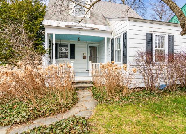 Property at 16 White Pl, South Burlington, VT 05401, 3 beds, 2.5 baths