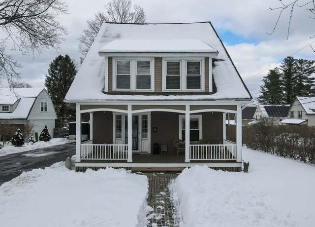 Property at 16 Park Ave, Derry, NH 03038, 4 beds, 1.5 baths