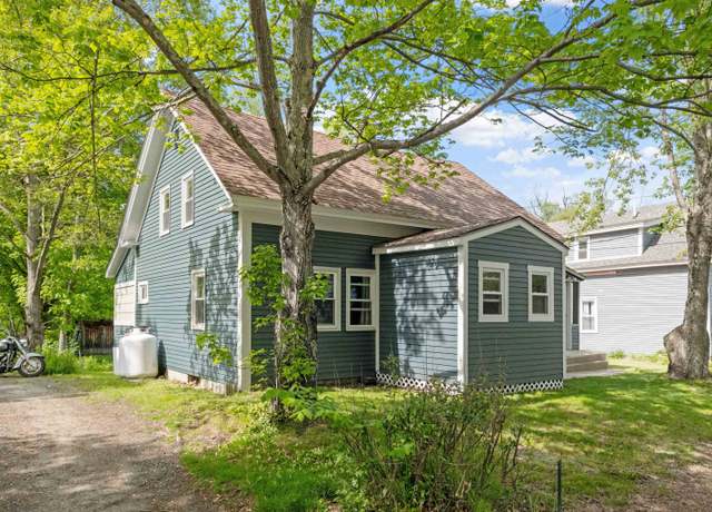 Property at 194 Pleasant St, Bristol, NH 03222, 3 beds, 1 bath