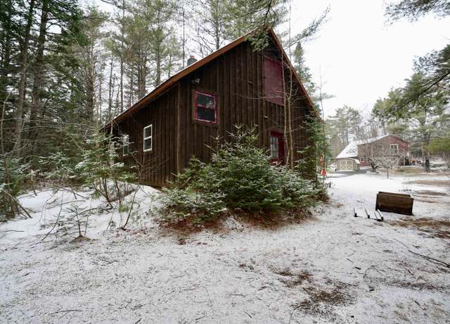 Property at 437 Oak Hill Rd, Enfield, NH 03748, 2 beds, 2 baths