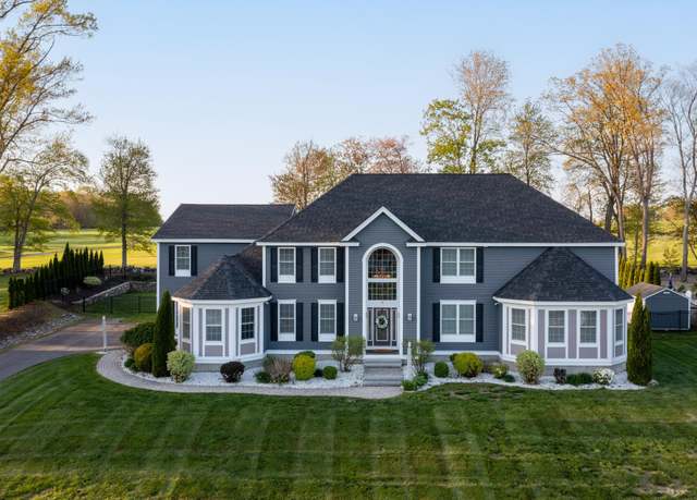 Property at 19 Lamplighter Ln, Salem, NH 03079, 5 beds, 5 baths