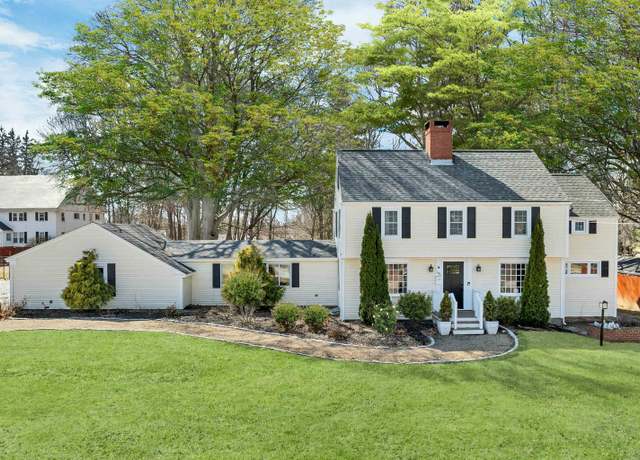 Property at 1156 Woodbury Ave, Portsmouth, NH 03801, 4 beds, 3.5 baths