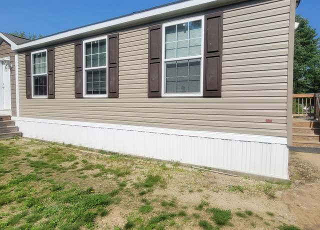 Property at 5 Mildred Ave, Raymond, NH 03077, 3 beds, 2 baths