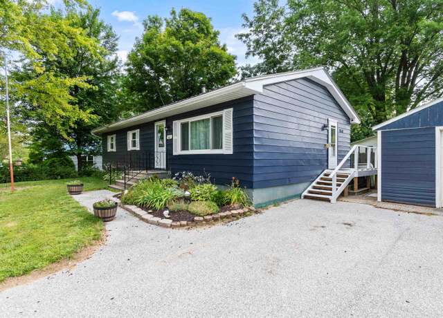 Property at 66 Spring St, Swanton, VT 05488, 3 beds, 1.5 baths