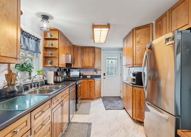 Property at 66 Spring St, Swanton, VT 05488, 3 beds, 1.5 baths