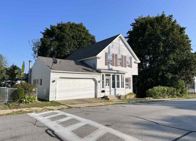 Property at 93 Winter St, Rochester, NH 03867, 4 beds, 1.5 baths