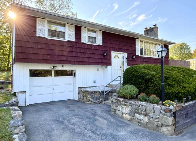 Property at 14 Marianna Rd, Salem, NH 03079, 3 beds, 1 bath