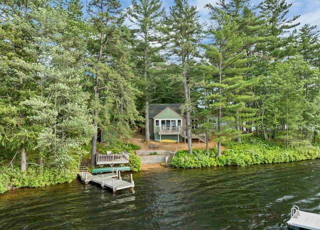 Property at 6 Cove Rd, Wakefield, NH 03830, 4 beds, 1.5 baths