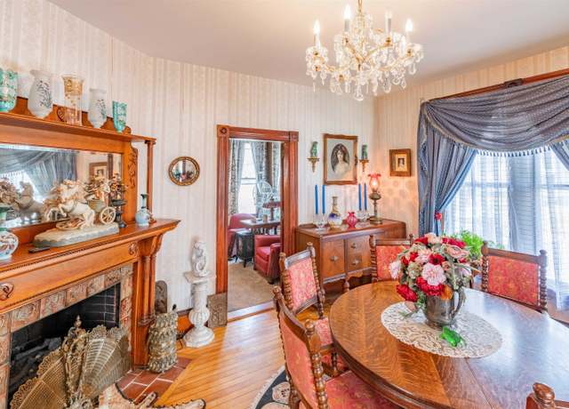 Property at 19 Pine St, Haverhill, NH 03785, 4 beds, 2 baths