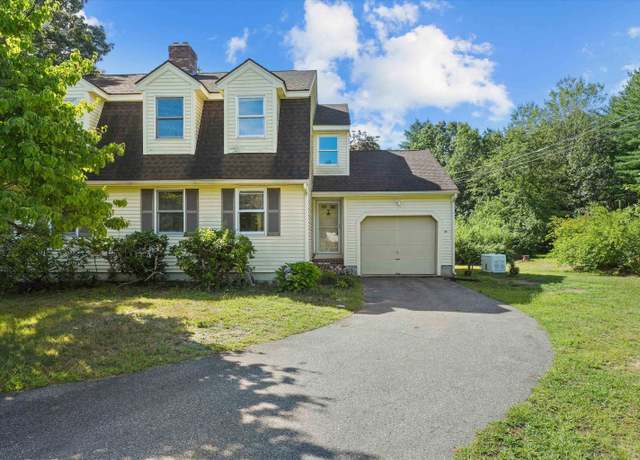 Property at 5 Hemlock St Unit A, Plaistow, NH 03865, 2 beds, 1.5 baths