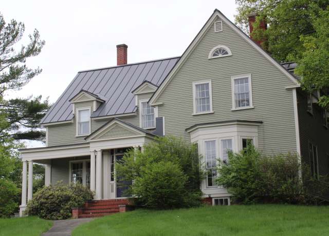 Property at 119 Summer St, St. Johnsbury, VT 05819, 4 beds, 2.5 baths