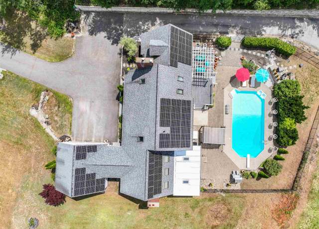 Property at 9 Longview Dr, Bow, NH 03304, 4 beds, 2.5 baths