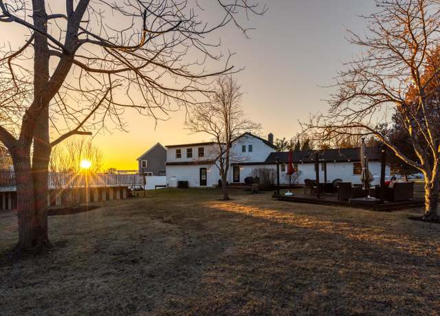 Property at 8 Pineview Dr, Dover, NH 03820, 4 beds, 2.5 baths