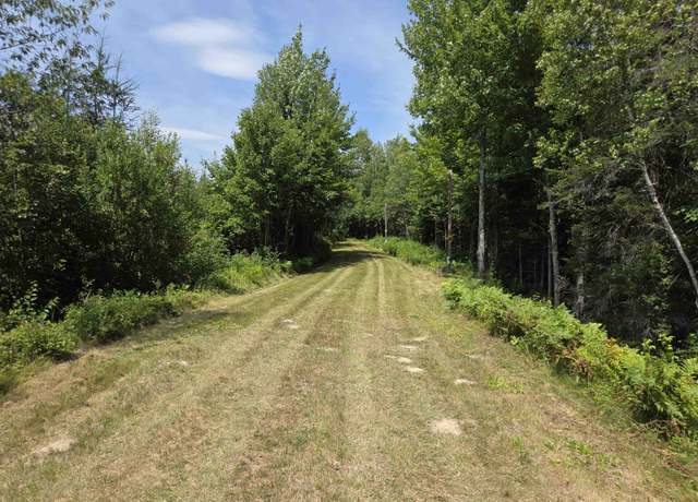 Property at 325 Jefferson Rd, Whitefield, NH 03598