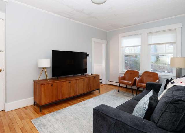Property at 69 Langdon St, Plymouth, NH 03264, 3 beds, 1 bath