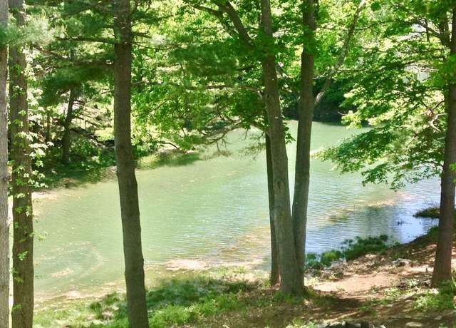 Property at 91 Main Mast Cir, New Castle, NH 03854, 4 beds, 2.5 baths