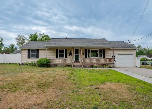 Property at 431 Salmon Falls Rd, Rochester, NH 03868, 4 beds, 2 baths