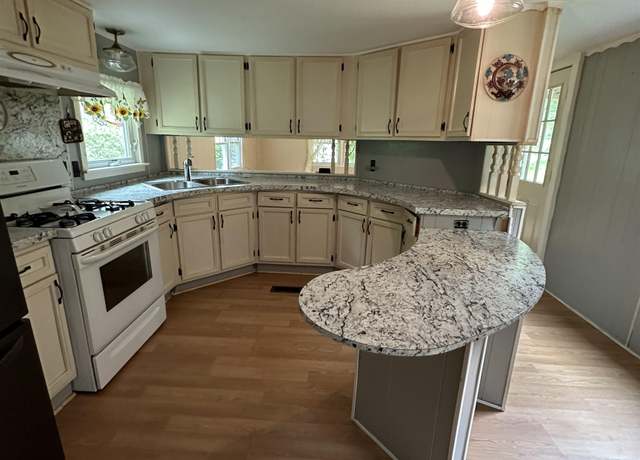 Property at 1355 Lake Dunmore Rd, Leicester, VT 05733, 3 beds, 1 bath