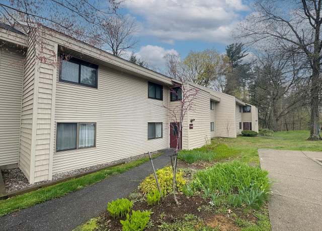 Property at 78 Bayberry Ln, South Burlington, VT 05403, 2 beds, 1 bath