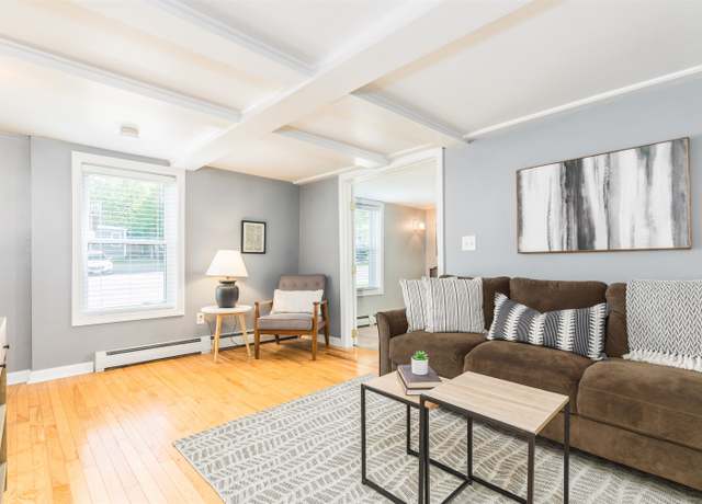Property at 191 Washington St #1, Dover, NH 03820, 2 beds, 1 bath