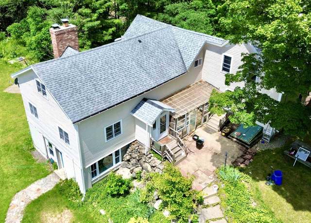 Property at 14 Coach Rd, Greenfield, NH 03047, 6 beds, 4 baths