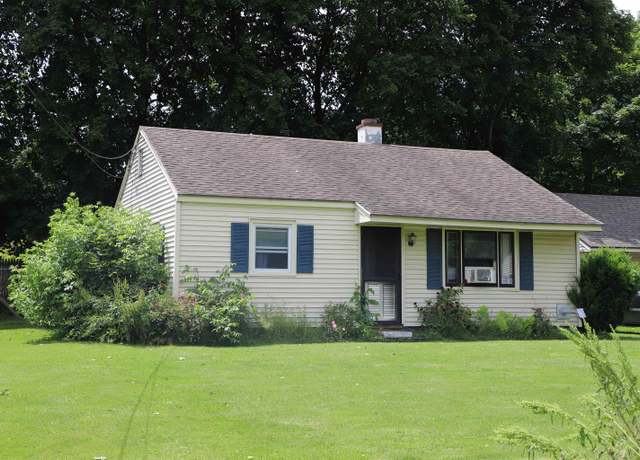 Property at 2 Belmont Ave, Rutland City, VT 05701, 2 beds, 1 bath