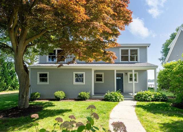 Property at 27 Wentworth Ter, Dover, NH 03820, 3 beds, 2 baths