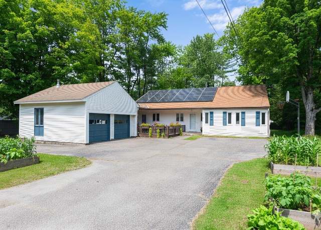Property at 112 Jericho Rd, Essex, VT 05452, 3 beds, 2 baths