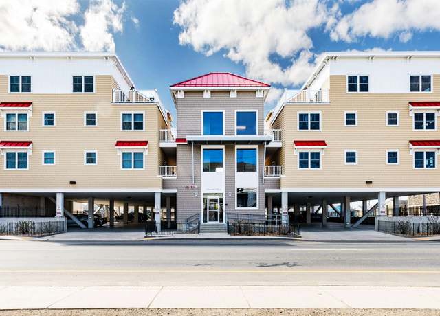 Property at 128 Ashworth Ave #312, Hampton, NH 03842, 3 beds, 2.5 baths