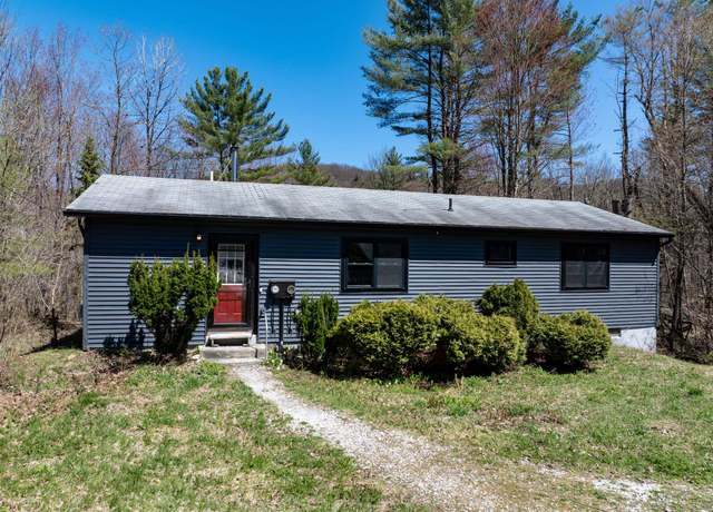 Property at 1884 North Rd, Hinesburg, VT 05461, 3 beds, 1 bath