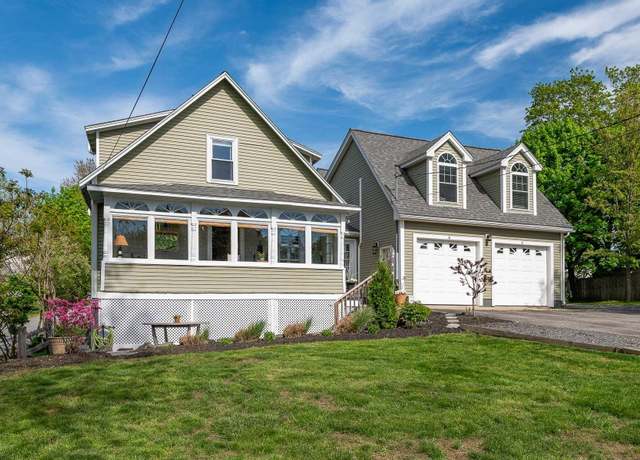 Property at 8 Central Ave Unit 1, Portsmouth, NH 03801, 4 beds, 2.5 baths