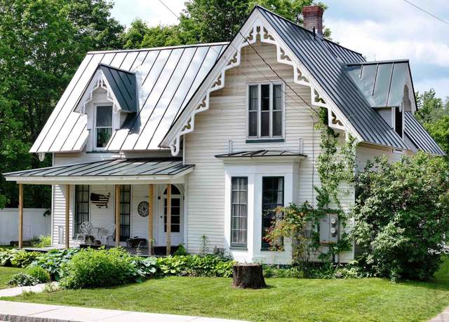 Property at 153 S Main St, Waterbury, VT 05676, 4 beds, 2 baths