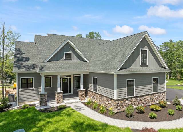 Property at 8 Deadreckoning Pt, Laconia, NH 03246, 4 beds, 4.5 baths