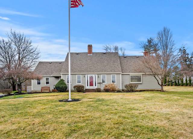 Property at 15 Prescott Ln, Hampton Falls, NH 03844, 3 beds, 3.5 baths