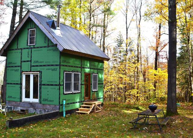 Property at 2305 W Hill Rd, Roxbury, VT 05669, 1 bed
