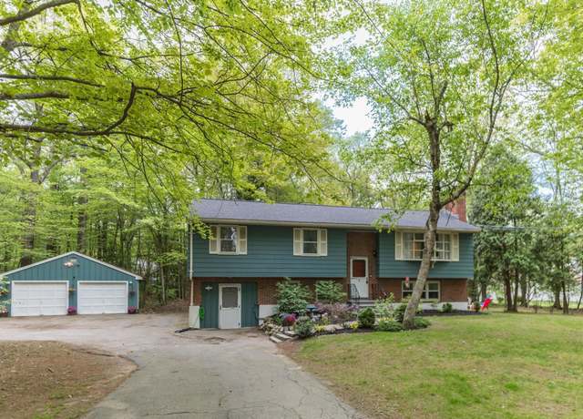 Property at 2 Birch Dr, Hampton Falls, NH 03844, 4 beds, 3 baths