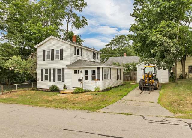 Property at 31 Jackson St, Rochester, NH 03867, 3 beds, 1 bath
