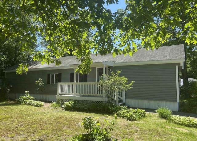 Property at 41 Mavis Ave, Rochester, NH 03839, 2 beds, 1 bath