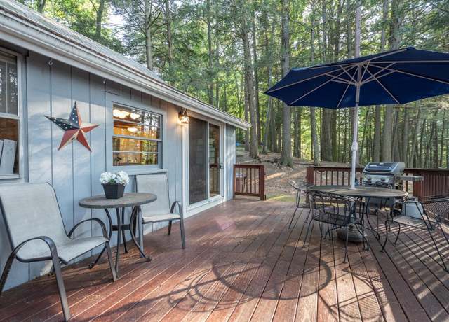 Property at 12 Pine Point Dr, Northwood, NH 03261, 2 beds, 1 bath