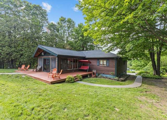 Property at 668 VT Route 105, Sheldon, VT 05483, 2 beds, 1.5 baths