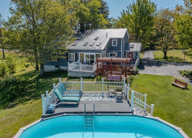 Property at 140 Mountain View Rd, Deerfield, NH 03037, 6 beds, 2.5 baths