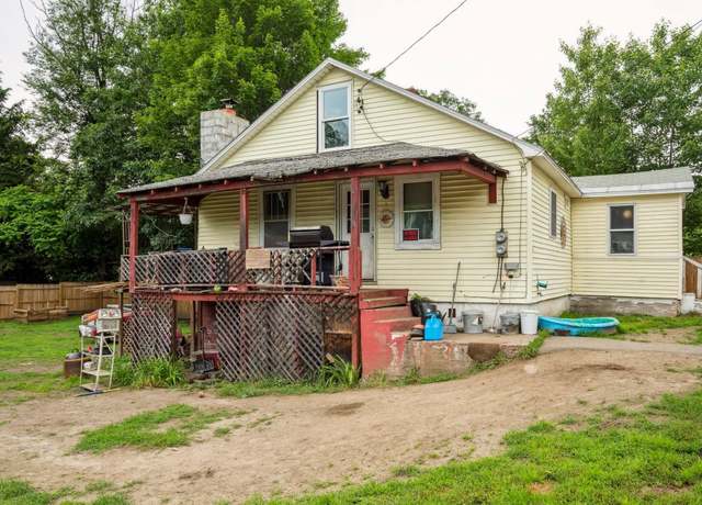 Property at 11 Providence Ave, Claremont, NH 03743, 1 bed, 1 bath