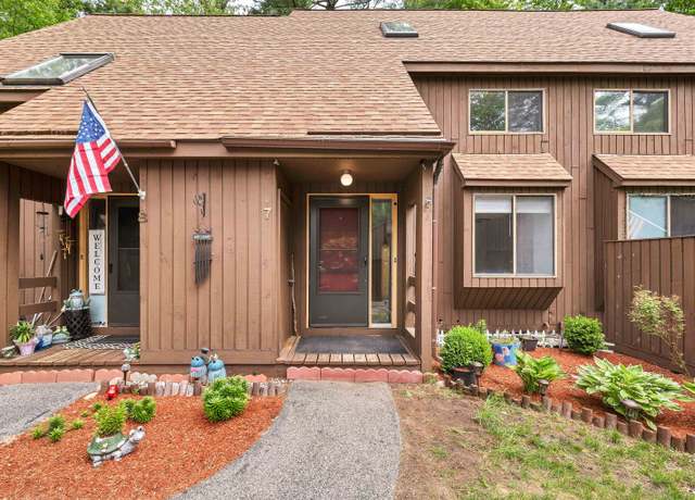 Property at 7 Victoria Dr, Merrimack, NH 03054, 2 beds, 1.5 baths