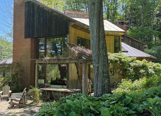 Property at 2334 South Rd, Woodstock, VT 05091, 3 beds, 2.5 baths