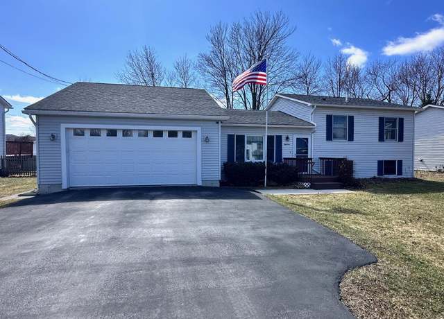 Property at 18 Guyette Cir, St. Albans City, VT 05478, 3 beds, 1.5 baths