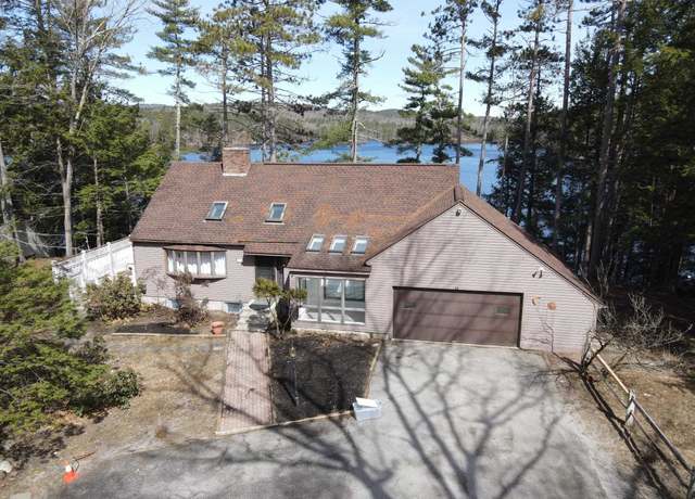 Property at 135 S Shore Dr, Hopkinton, NH 03229, 4 beds, 3 baths