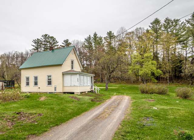 Property at 102 Hillside Ave, Northumberland, NH 03582, 2 beds, 1 bath