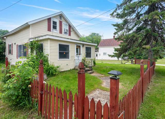 Property at 3123 Carter Hill Rd, Highgate, VT 05488, 3 beds, 2 baths