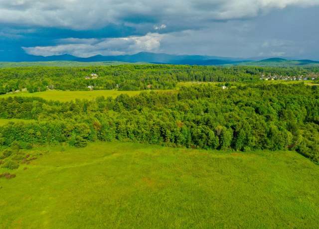 Property at 51 Rainy View Ln, Essex, VT 05452
